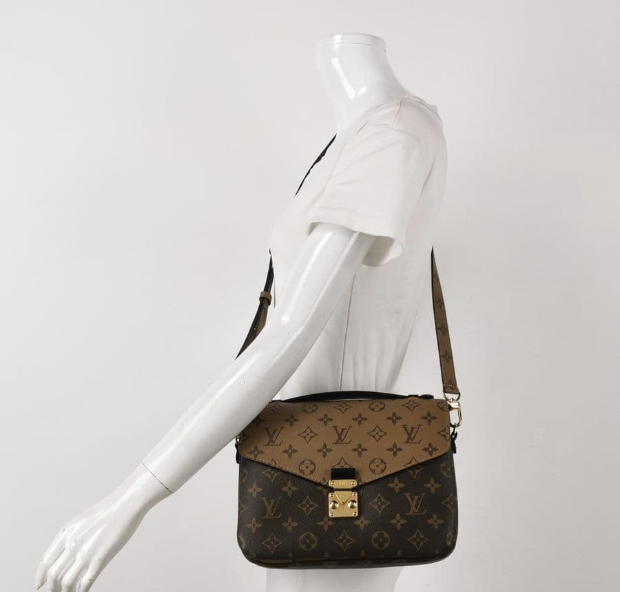 Louis Vuitton Pochette Métis